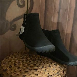 Black NEW JBU ankle boot   Size 8